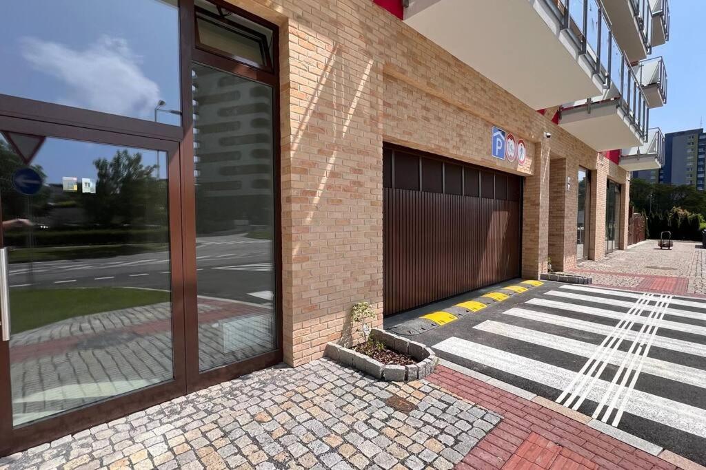 2 Room Apartment, New Building, Bosakova Street, 28 Bratislava Exterior foto