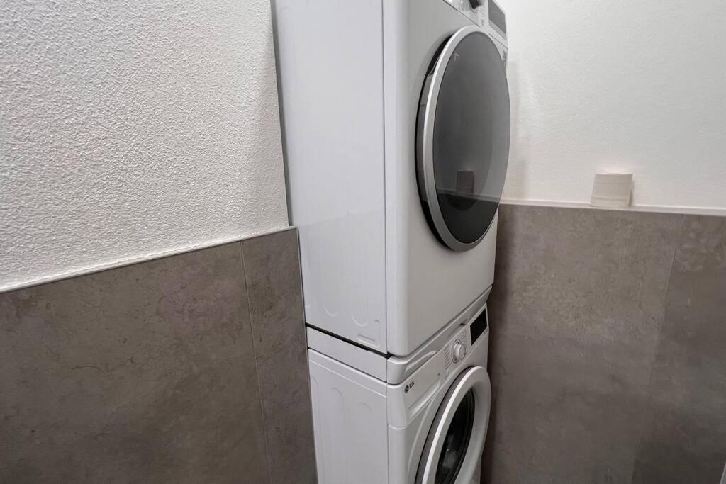 2 Room Apartment, New Building, Bosakova Street, 28 Bratislava Exterior foto