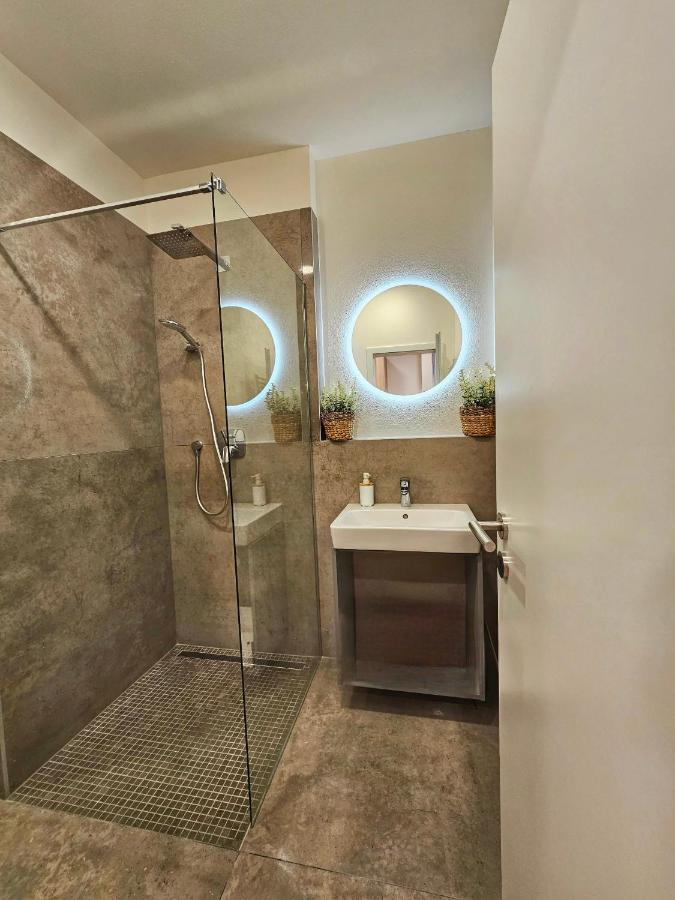 2 Room Apartment, New Building, Bosakova Street, 28 Bratislava Exterior foto